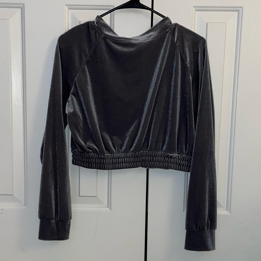 Velvet Women’s Two piece Leggings and Zip Up Shirt